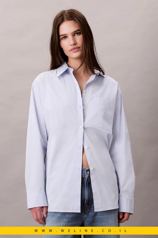 חולצת פופלין בגזרה רגועה מבית Calvin Klein Jeans בגוון Halogen Blue - WELINE.CO.IL