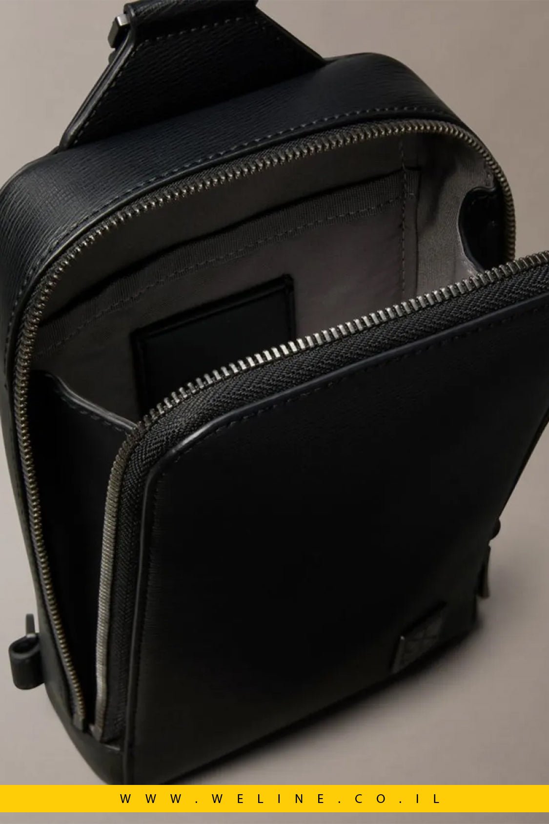 תיק סלינג קרוסבודי Calvin Klein Saffiano Emblem Logo - WELINE.CO.IL