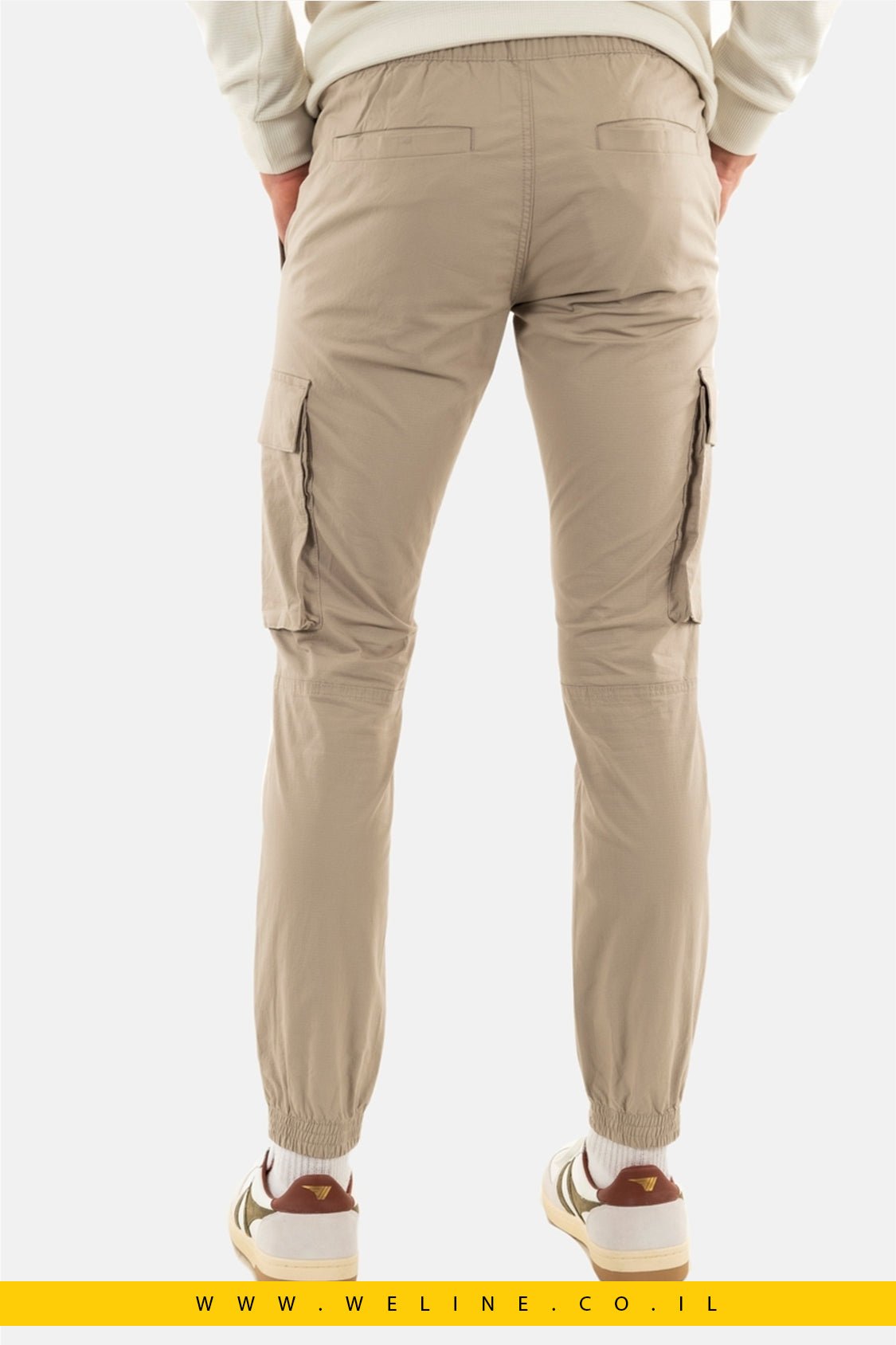 מכנסי קרגו סקיני לגברים Calvin Klein Skinny Cargo בצבע בז' - WELINE.CO.IL