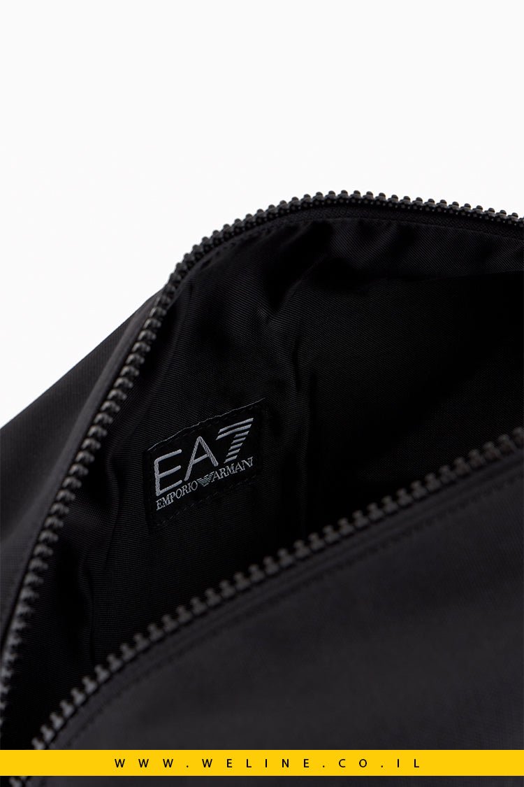 תיק רחצה עם לוגו מוגדל מבית EA7 Emporio Armani - WELINE.CO.IL