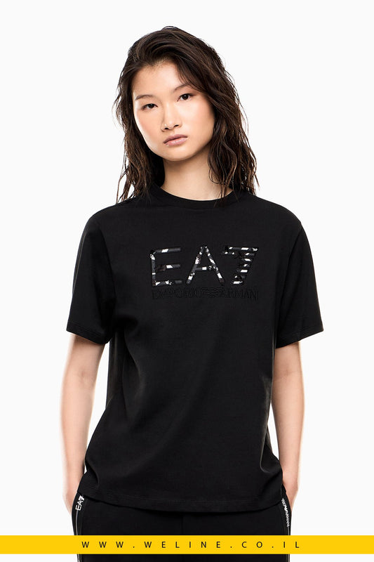 חולצת טי נשים EA7 Emporio Armani Logo Series – צבע שחור - WELINE.CO.IL