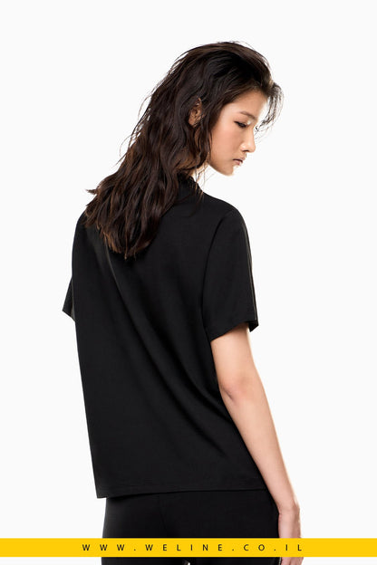 חולצת טי נשים EA7 Emporio Armani Logo Series – צבע שחור - WELINE.CO.IL