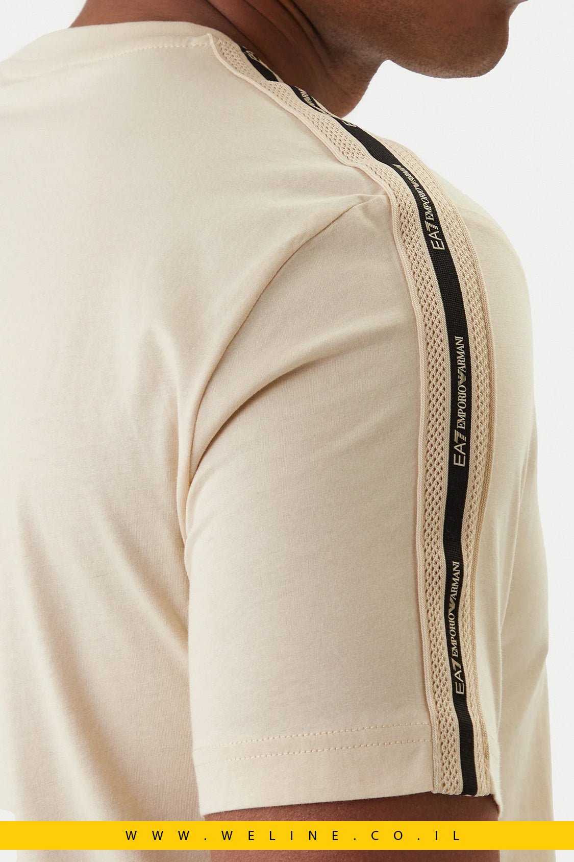 חולצת טי לגברים מבית EA7 Emporio Armani בגזרת Regular Fit - WELINE.CO.IL