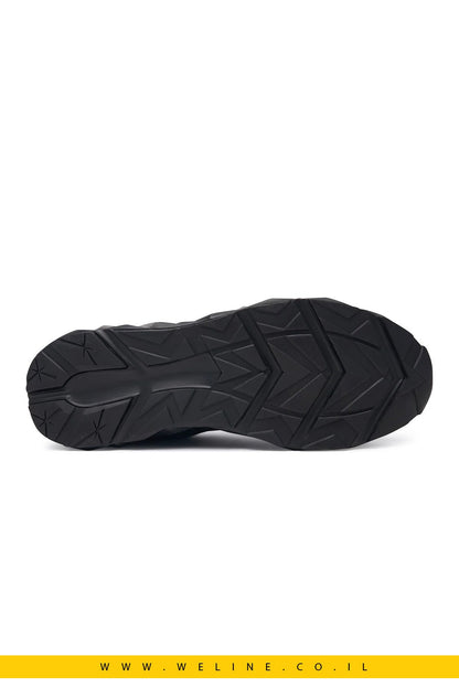 נעלי סניקרס לגברים מבית EA7 Emporio Armani בצבע Triple Black מלא - WELINE.CO.IL