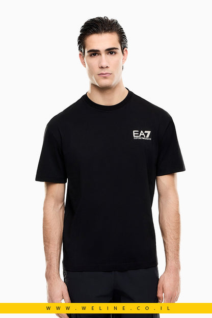 חולצת טי גברים EA7 Graphic Series Cotton Jersey – צבע שחור - WELINE.CO.IL