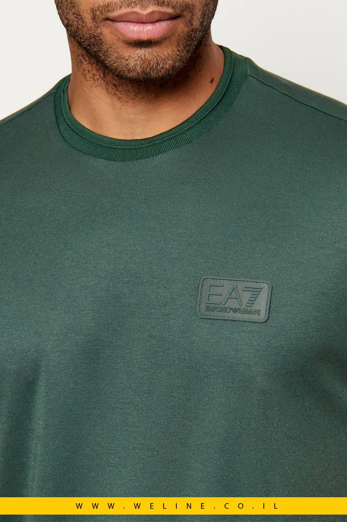 חולצת טי גברים EA7 Regular Fit – צבע ירוק - WELINE.CO.IL