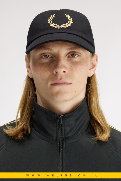 כובע Fred Perry Bold Embroidered Canvas Cap – צבע Black / Champagne | - WELINE.CO.IL
