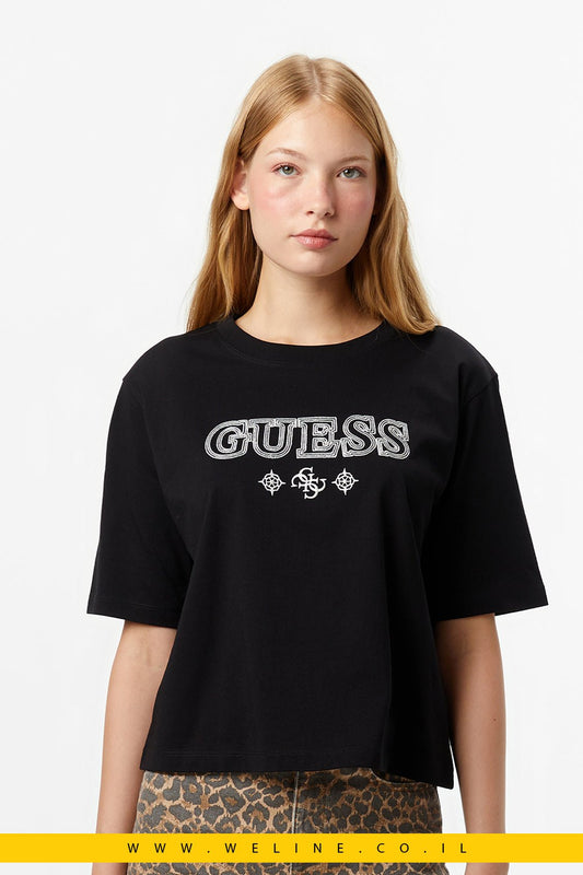 חולצת טי נשים Guess Gloria Boxy Fit – צבע שחור - WELINE.CO.IL