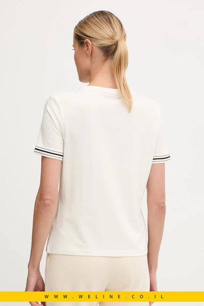חולצת טי נשים Guess MURIEL Regular Fit – צבע בז' - WELINE.CO.IL