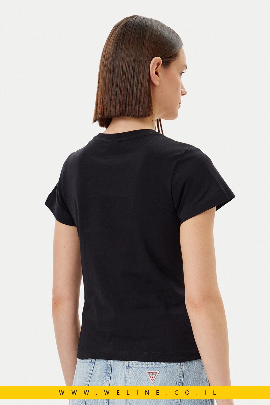 חולצת טי נשים GUESS Slim Fit – צבע Jet Black | לוגו אבנים נוצצות - WELINE.CO.IL