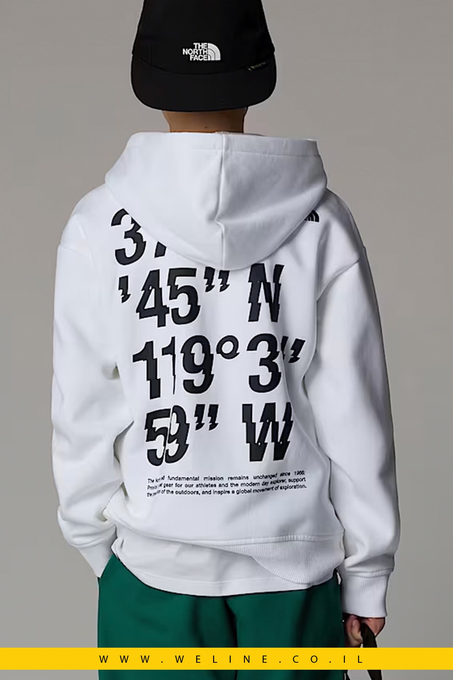 קפוצ'ון אוברסייז לבנים עם גרפיקה Coordinates