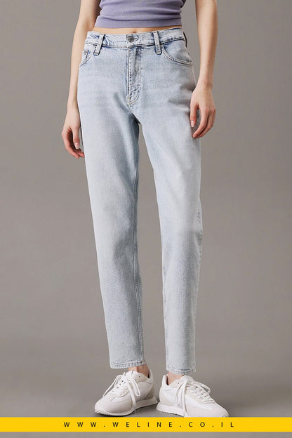 ג'ינס נשים בגזרת Mom של Calvin Klein – גזרה גבוהה ורגל צרה - WELINE.CO.IL