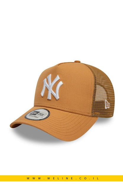 כובע New Era League Ess New York Yankees Trucker בצבע בז' - WELINE.CO.IL