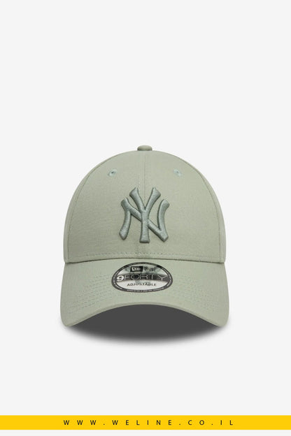 כובע מתכוונן New York Yankees League Essential Pastel Green 9FORTY מבית New Era - WELINE.CO.IL