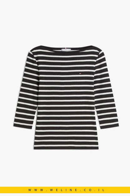 חולצת טי נשית ומחמיאה מבית Tommy Hilfiger בעיצוב פסים Black / Ecru קלאסי. - WELINE.CO.IL
