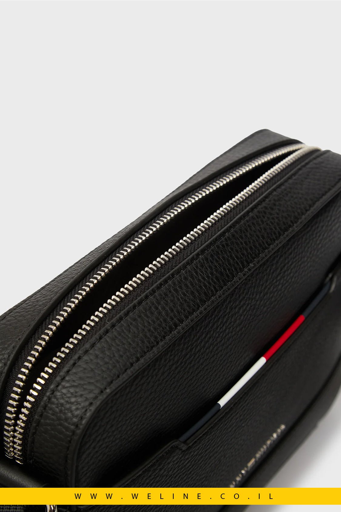 תיק צד שחור Tommy Hilfiger CENTRAL EW REPORTER - WELINE.CO.IL