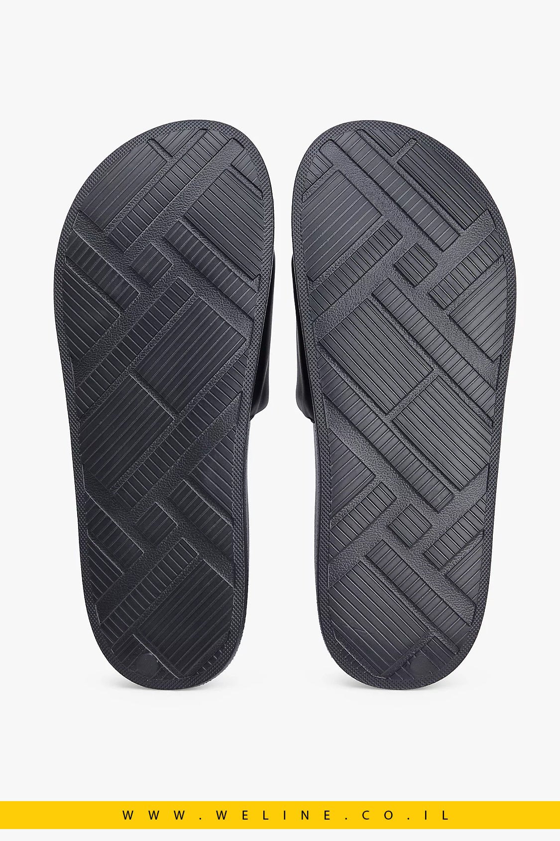 כפכפי גברים Tommy Hilfiger Crest Appliqué Pool Slides – צבע שחור - WELINE.CO.IL