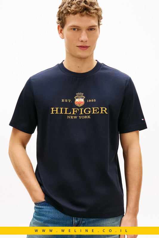 חולצת טי גברים Tommy Hilfiger Icon Graphic – רקמת לוגו זהב - WELINE.CO.IL