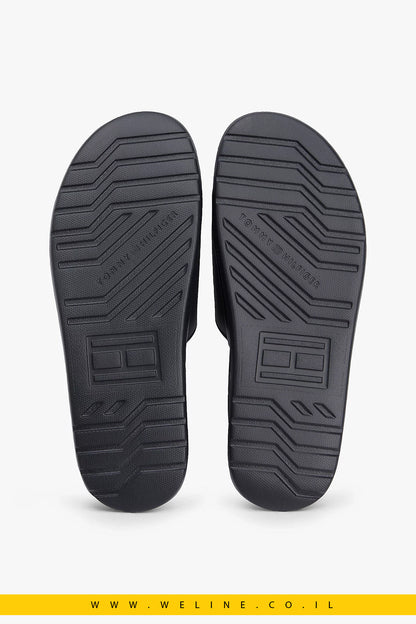 כפכפי גברים Tommy Hilfiger Monotype Pool Slides – צבע שחור - WELINE.CO.IL