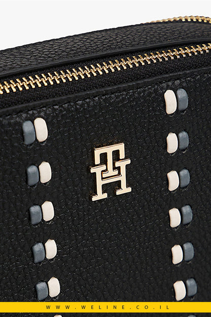 תיק צד נשים Tommy Hilfiger TH Timeless Camera – צבע שחור - WELINE.CO.IL