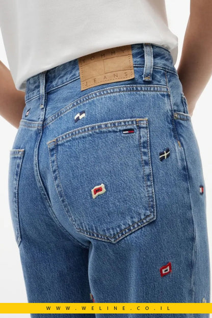 ג'ינס נשים Tommy Jeans All-Over Embroidery High Rise Slim Straight - WELINE.CO.IL