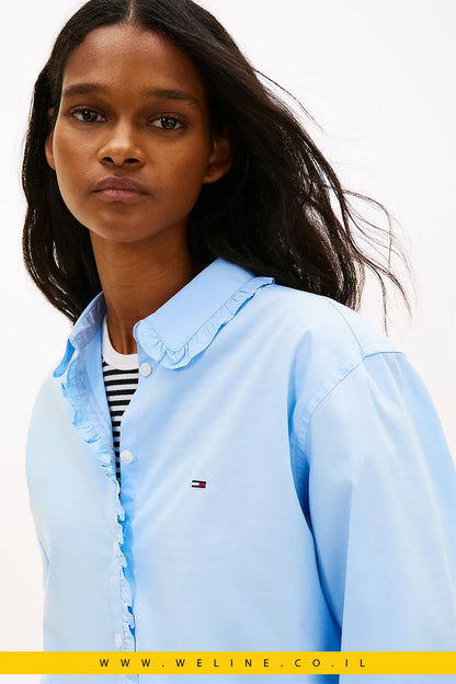 חולצת נשים Tommy Jeans Relaxed Fit Ruffle Poplin – צבע תכלת בהיר - WELINE.CO.IL