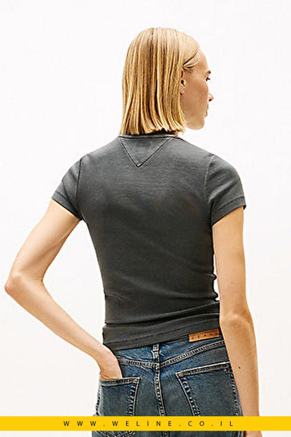 טי שירט נשים Tommy Jeans Slim Fit - WELINE.CO.IL