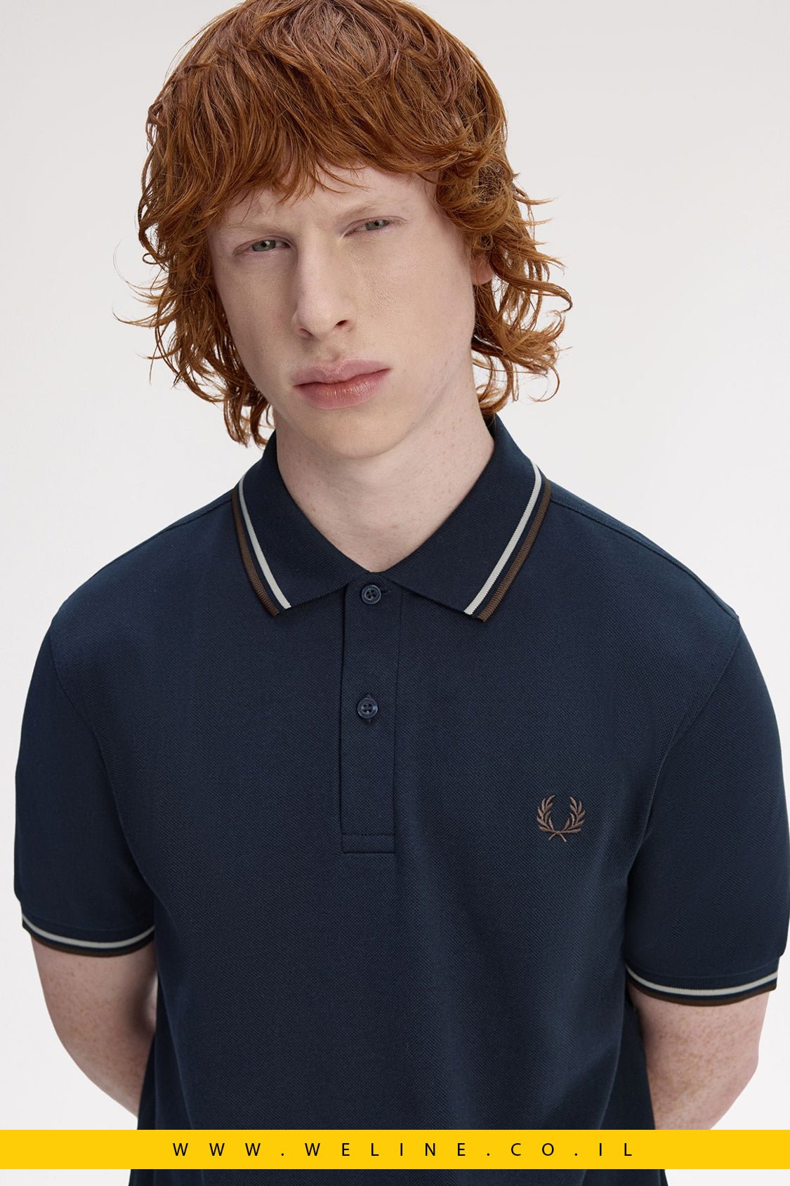 חולצת הפולו האייקונית דגם ה־Twin Tipped - The Fred Perry Shirt - WELINE.CO.IL